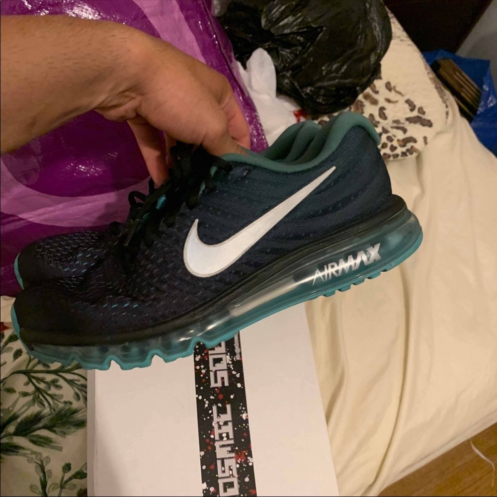 Nike air max 2017 size 9.5